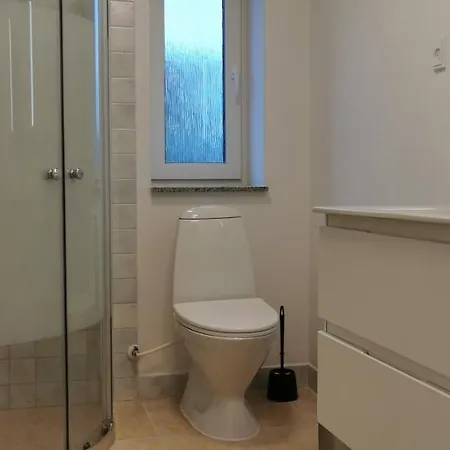 Vangvej 1 * Bredebro